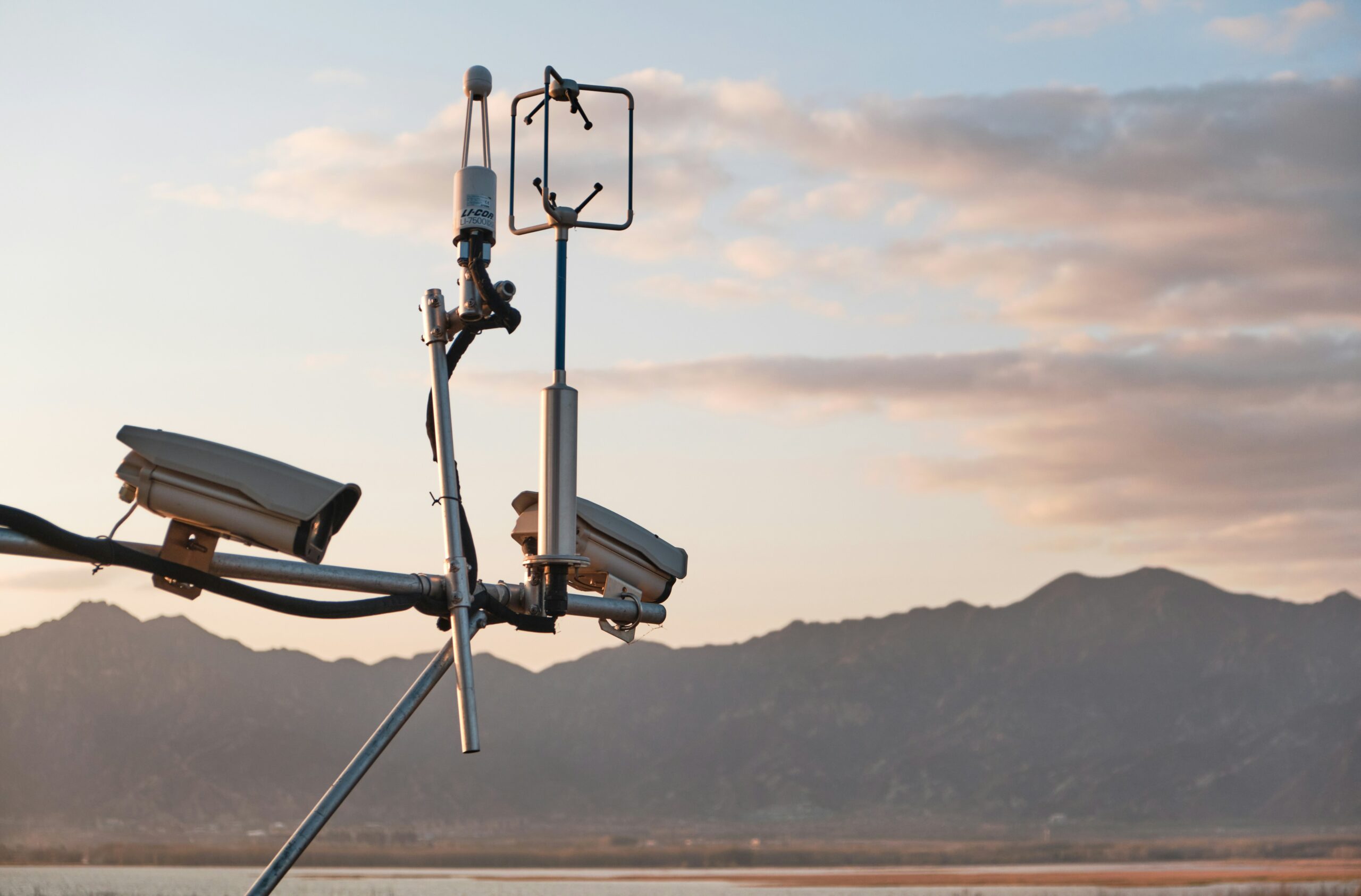 AI chatbot user interface - 7 Best Chatbot UI Design Examples for Website [+ Templates]